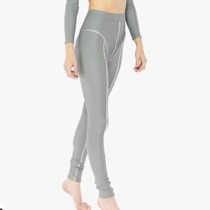 ELECTRIC YOGA Oprah Legging In Grey‎ Line Detailing Size Small Pilates Workout